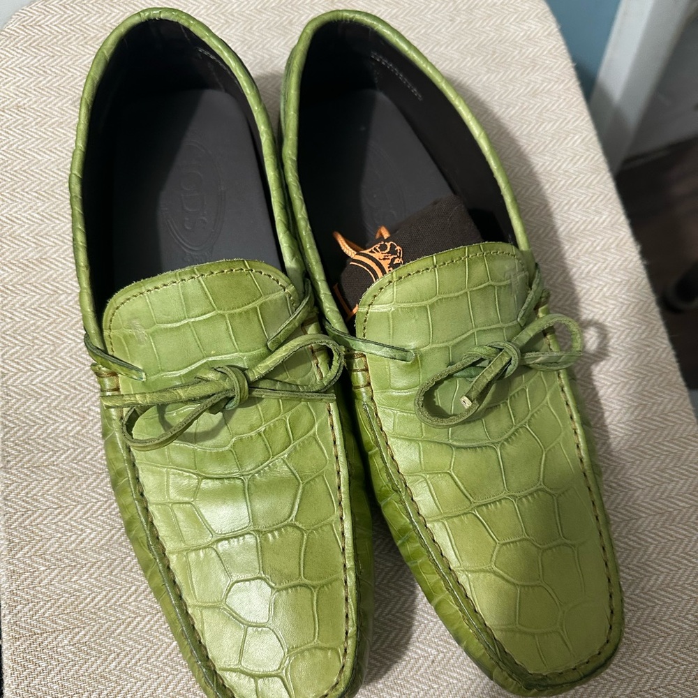 Tod’s Green Loafers